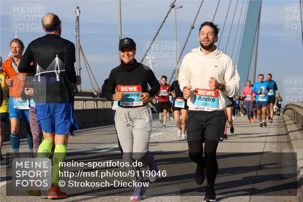 03.10.2025 - Köhlbrandbrückenlauf Strokosch-Dieckow http://msf.ph/oto/9119046 03.10.2025 09:52:40 Position 2 3281, 2293, 2254 meine-sportfotos.de