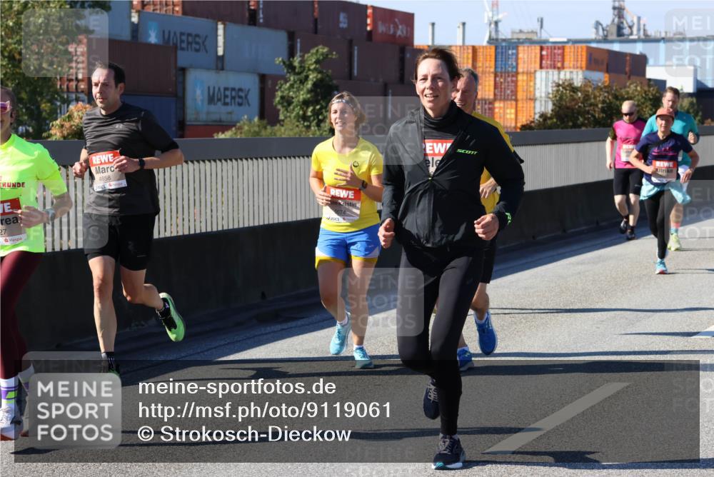 03.10.2025 - Köhlbrandbrückenlauf Strokosch-Dieckow http://msf.ph/oto/9119061 03.10.2025 12:56:20 Position 3 27, 4858, 5674 meine-sportfotos.de