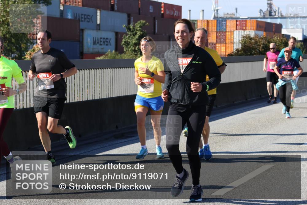 03.10.2025 - Köhlbrandbrückenlauf Strokosch-Dieckow http://msf.ph/oto/9119071 03.10.2025 12:56:21 Position 3 4858 meine-sportfotos.de