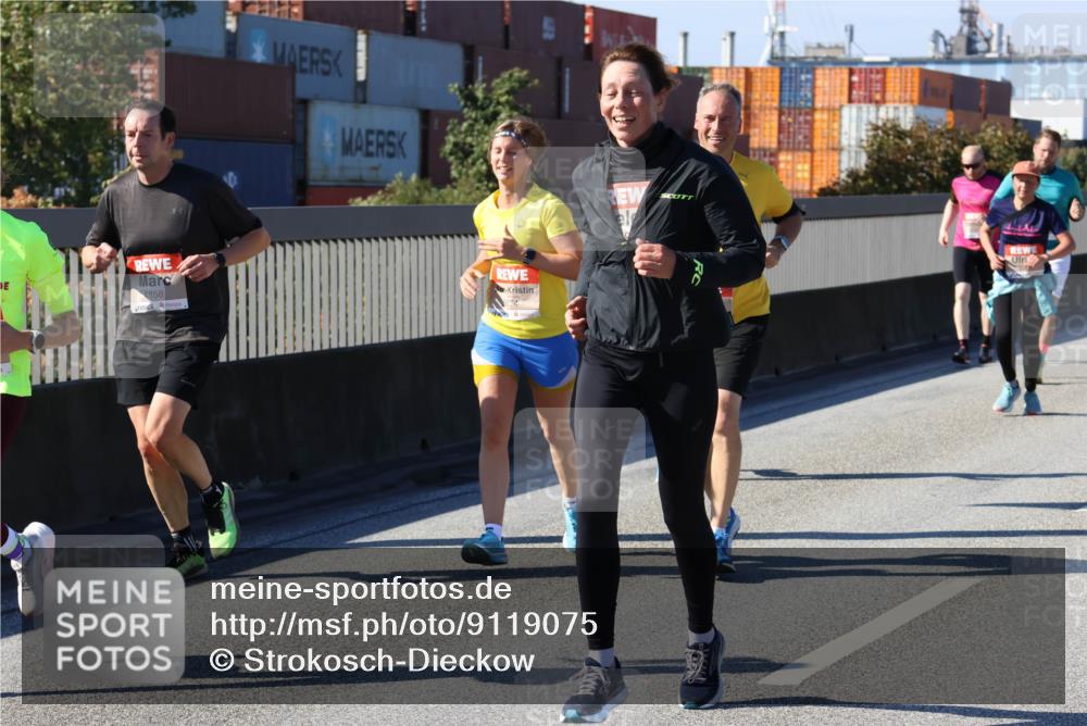 03.10.2025 - Köhlbrandbrückenlauf Strokosch-Dieckow http://msf.ph/oto/9119075 03.10.2025 12:56:21 Position 3 4858 meine-sportfotos.de