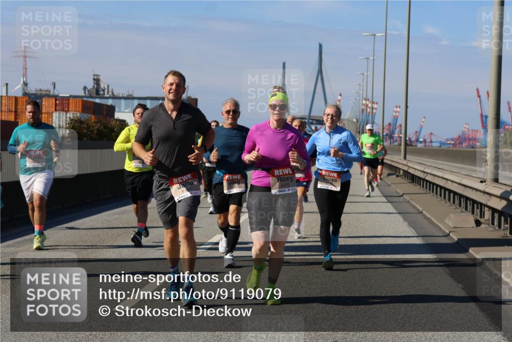 03.10.2025 - Köhlbrandbrückenlauf Strokosch-Dieckow http://msf.ph/oto/9119079 03.10.2025 12:56:24 Position 3 4369, 4470 meine-sportfotos.de