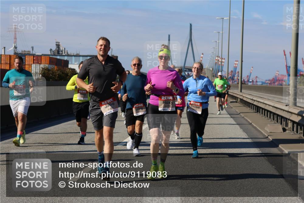 03.10.2025 - Köhlbrandbrückenlauf Strokosch-Dieckow http://msf.ph/oto/9119083 03.10.2025 12:56:24 Position 3 4369, 4470, 6145 meine-sportfotos.de