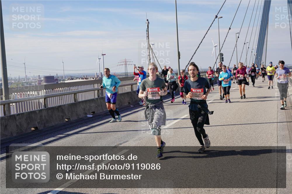 03.10.2025 - Köhlbrandbrückenlauf Michael Burmester http://msf.ph/oto/9119086 03.10.2025 13:00:23 Position 2 5829, 6820 meine-sportfotos.de