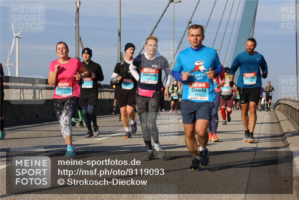 03.10.2025 - Köhlbrandbrückenlauf Strokosch-Dieckow http://msf.ph/oto/9119093 03.10.2025 09:52:46 Position 2 3239, 1810, 3150, 3446, 1121 meine-sportfotos.de