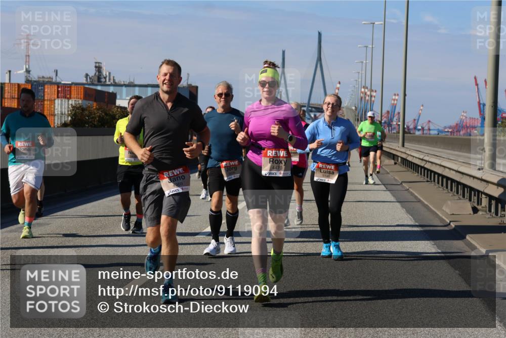 03.10.2025 - Köhlbrandbrückenlauf Strokosch-Dieckow http://msf.ph/oto/9119094 03.10.2025 12:56:24 Position 3 5145, 4369, 4470 meine-sportfotos.de