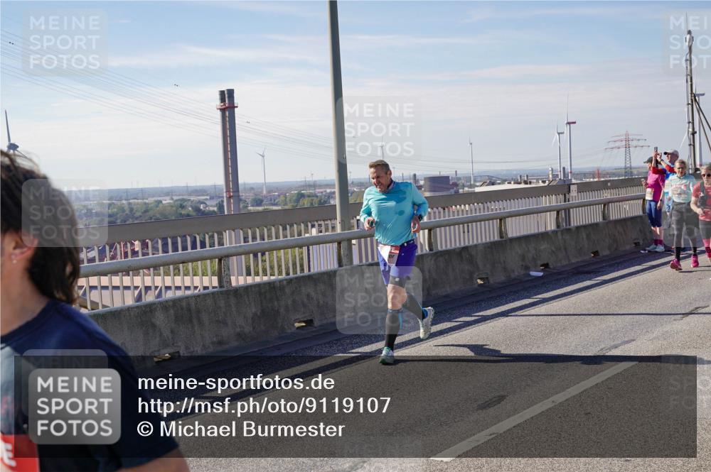 03.10.2025 - Köhlbrandbrückenlauf Michael Burmester http://msf.ph/oto/9119107 03.10.2025 13:00:25 Position 2  meine-sportfotos.de