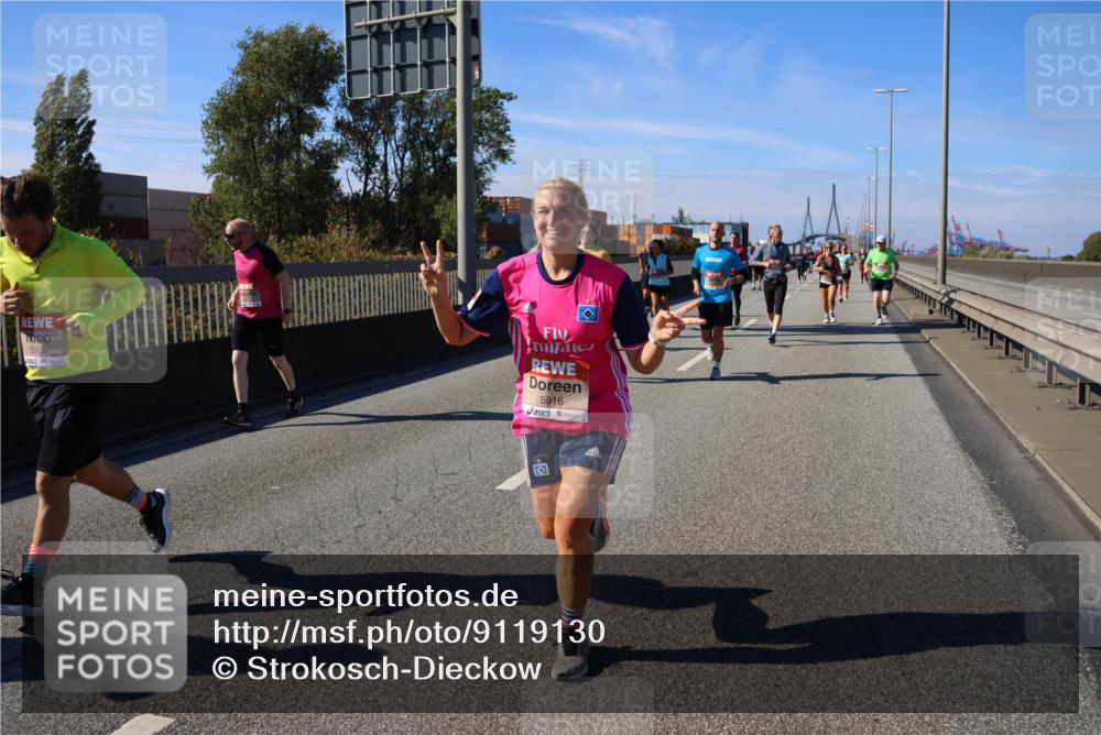 03.10.2025 - Köhlbrandbrückenlauf Strokosch-Dieckow http://msf.ph/oto/9119130 03.10.2025 12:56:29 Position 3 5908, 5916 meine-sportfotos.de