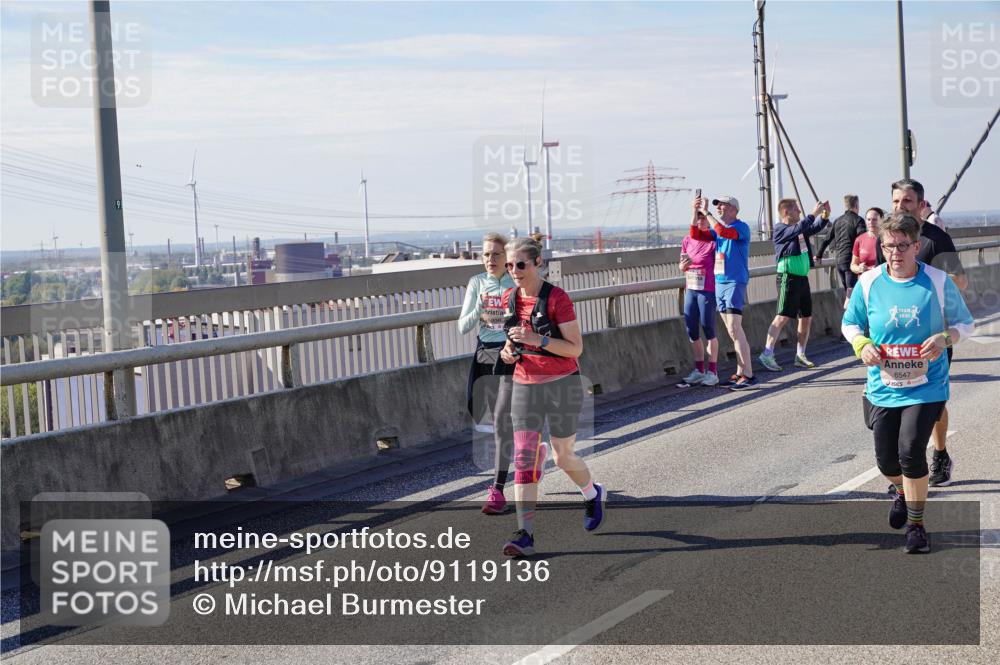 03.10.2025 - Köhlbrandbrückenlauf Michael Burmester http://msf.ph/oto/9119136 03.10.2025 13:00:27 Position 2 6547 meine-sportfotos.de