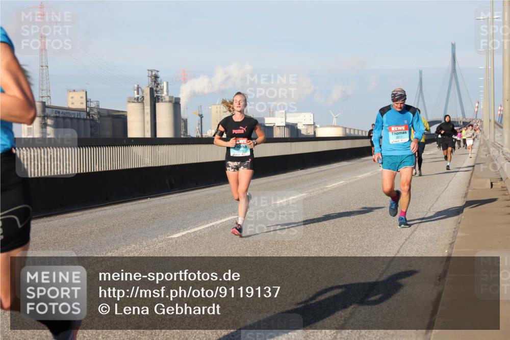 03.10.2025 - Köhlbrandbrückenlauf Lena Gebhardt http://msf.ph/oto/9119137 03.10.2025 09:45:08 Position 2 3317 meine-sportfotos.de