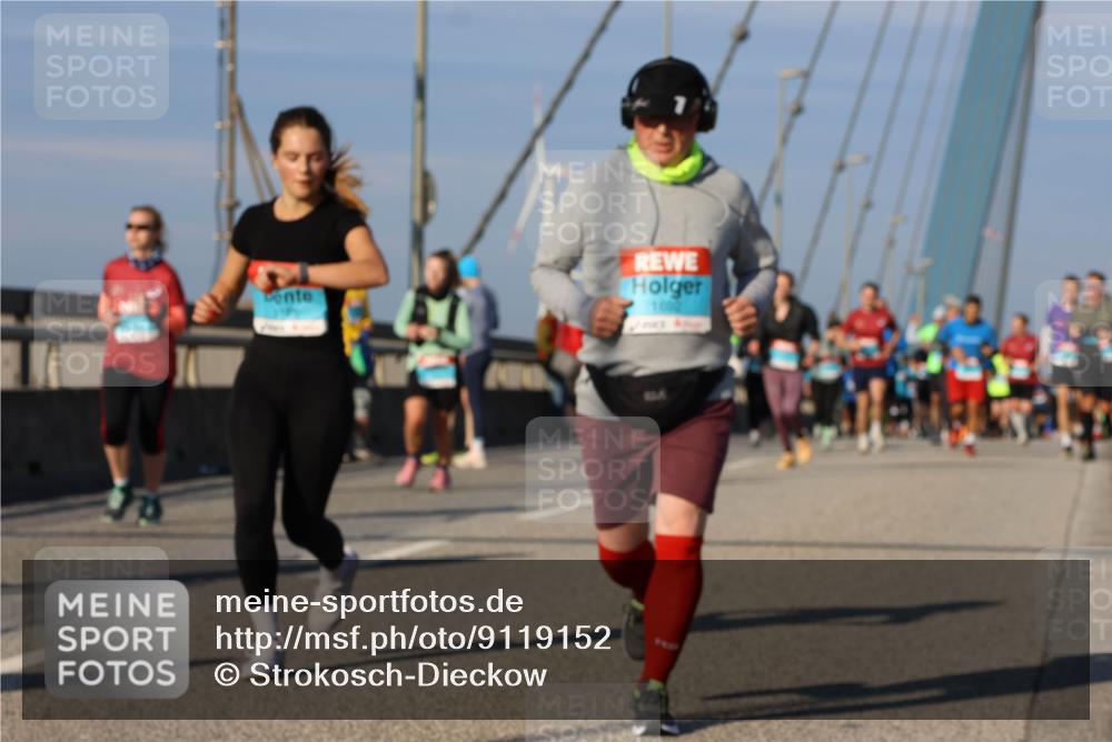 03.10.2025 - Köhlbrandbrückenlauf Strokosch-Dieckow http://msf.ph/oto/9119152 03.10.2025 09:52:52 Position 2  meine-sportfotos.de