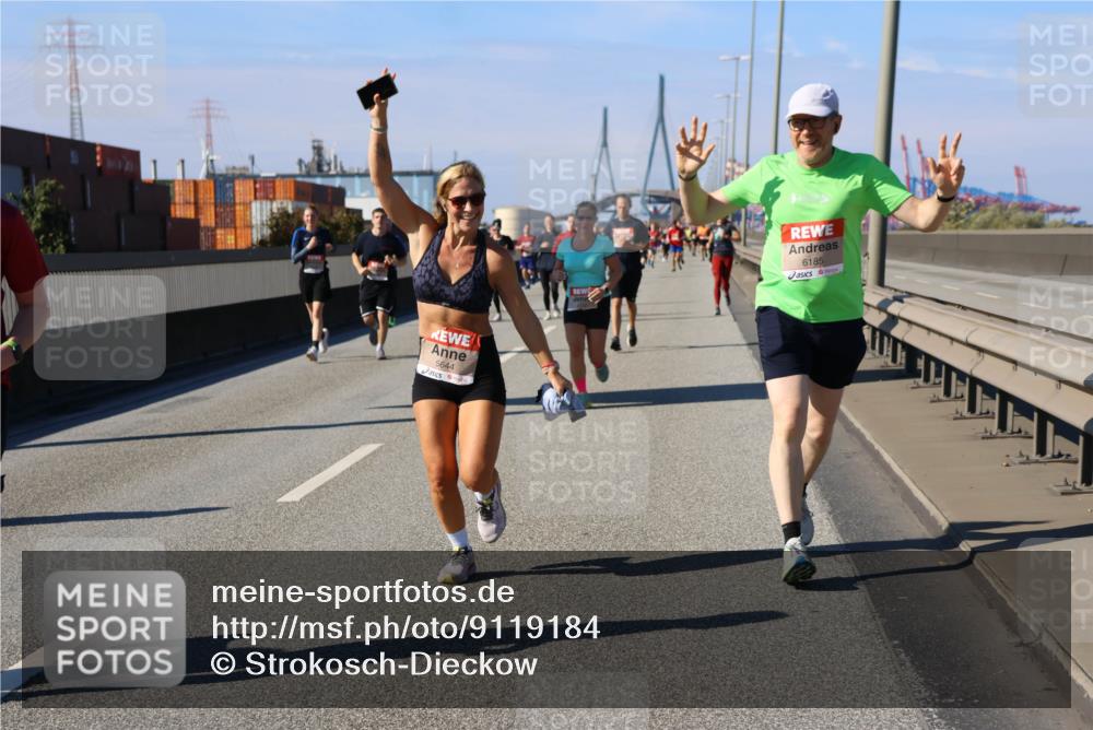 03.10.2025 - Köhlbrandbrückenlauf Strokosch-Dieckow http://msf.ph/oto/9119184 03.10.2025 12:56:33 Position 3 5644, 6185 meine-sportfotos.de