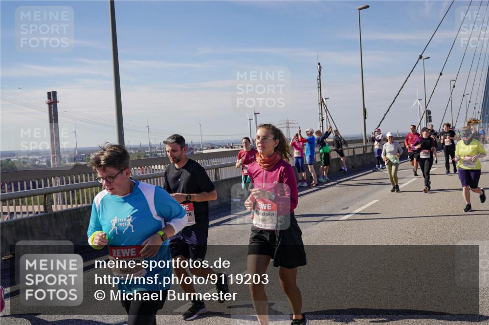03.10.2025 - Köhlbrandbrückenlauf Michael Burmester http://msf.ph/oto/9119203 03.10.2025 13:00:30 Position 2 6547, 6499 meine-sportfotos.de