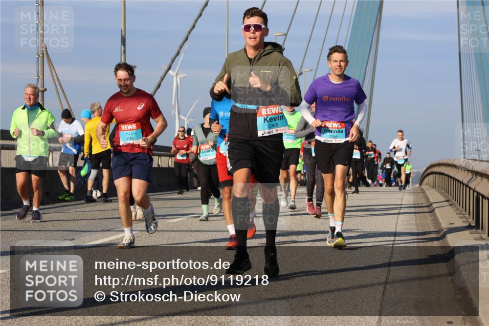 03.10.2025 - Köhlbrandbrückenlauf Strokosch-Dieckow http://msf.ph/oto/9119218 03.10.2025 09:53:01 Position 2 3762, 2965, 2984 meine-sportfotos.de
