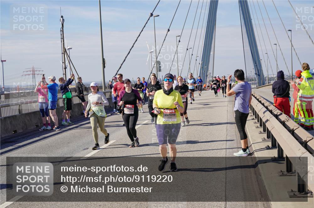03.10.2025 - Köhlbrandbrückenlauf Michael Burmester http://msf.ph/oto/9119220 03.10.2025 13:00:31 Position 2 4985 meine-sportfotos.de