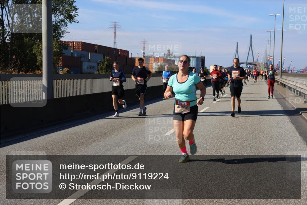 03.10.2025 - Köhlbrandbrückenlauf Strokosch-Dieckow http://msf.ph/oto/9119224 03.10.2025 12:56:36 Position 3 4700 meine-sportfotos.de