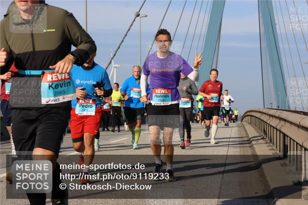 03.10.2025 - Köhlbrandbrückenlauf Strokosch-Dieckow http://msf.ph/oto/9119233 03.10.2025 09:53:02 Position 2 2965, 1815, 2984 meine-sportfotos.de