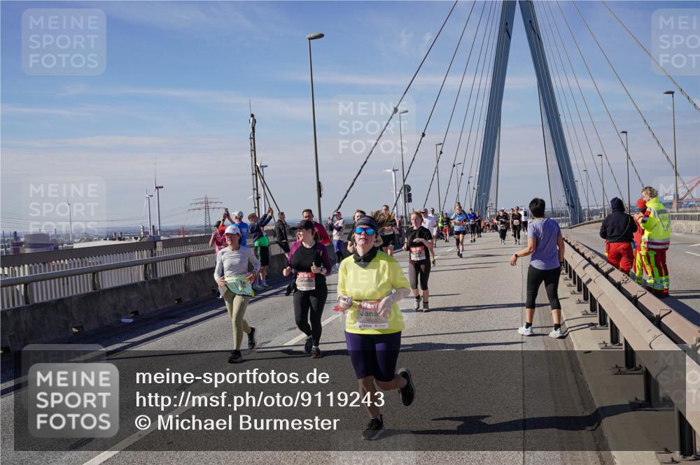 03.10.2025 - Köhlbrandbrückenlauf Michael Burmester http://msf.ph/oto/9119243 03.10.2025 13:00:32 Position 2 4985 meine-sportfotos.de