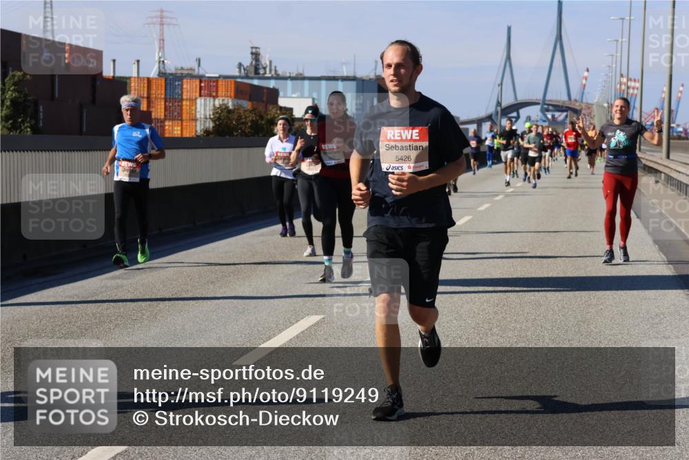 03.10.2025 - Köhlbrandbrückenlauf Strokosch-Dieckow http://msf.ph/oto/9119249 03.10.2025 12:56:38 Position 3 5426 meine-sportfotos.de