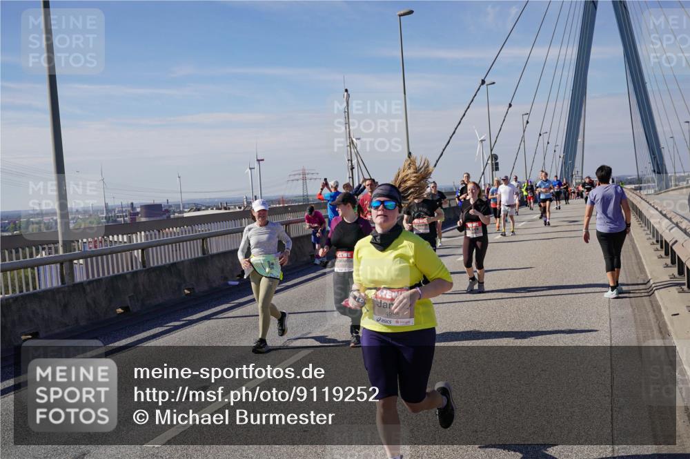 03.10.2025 - Köhlbrandbrückenlauf Michael Burmester http://msf.ph/oto/9119252 03.10.2025 13:00:33 Position 2 4985 meine-sportfotos.de