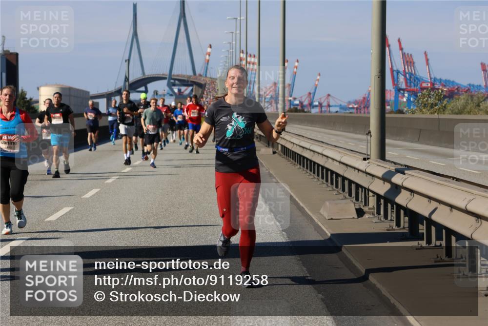 03.10.2025 - Köhlbrandbrückenlauf Strokosch-Dieckow http://msf.ph/oto/9119258 03.10.2025 12:56:40 Position 3 4448 meine-sportfotos.de
