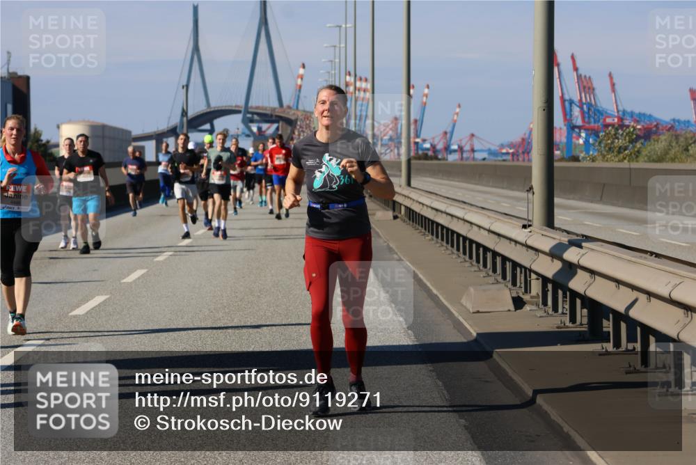 03.10.2025 - Köhlbrandbrückenlauf Strokosch-Dieckow http://msf.ph/oto/9119271 03.10.2025 12:56:40 Position 3  meine-sportfotos.de