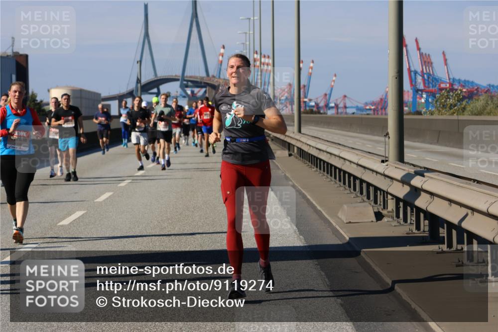 03.10.2025 - Köhlbrandbrückenlauf Strokosch-Dieckow http://msf.ph/oto/9119274 03.10.2025 12:56:40 Position 3 4448 meine-sportfotos.de