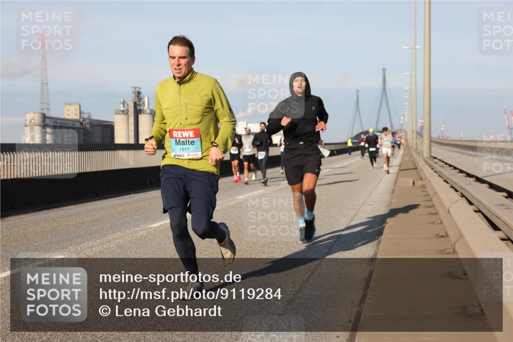 03.10.2025 - Köhlbrandbrückenlauf Lena Gebhardt http://msf.ph/oto/9119284 03.10.2025 09:45:14 Position 2 1517 meine-sportfotos.de