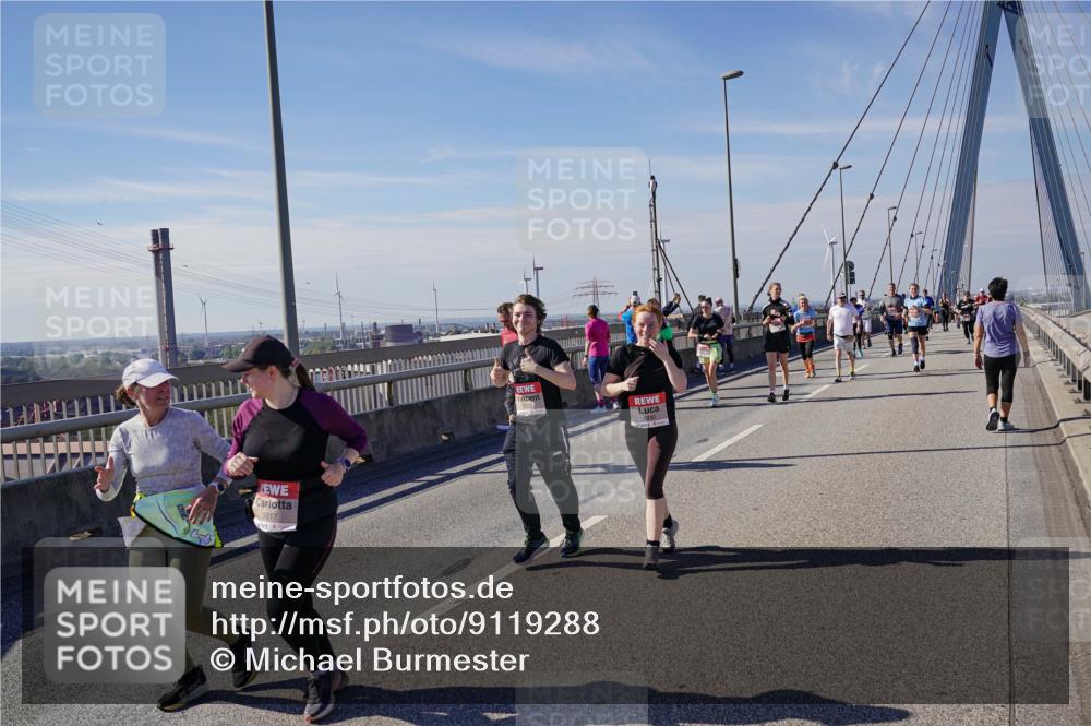 03.10.2025 - Köhlbrandbrückenlauf Michael Burmester http://msf.ph/oto/9119288 03.10.2025 13:00:35 Position 2 5017 meine-sportfotos.de