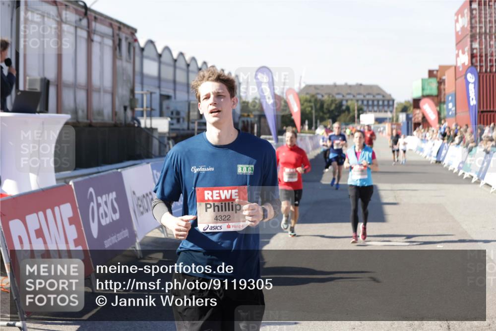 03.10.2025 - Köhlbrandbrückenlauf Jannik Wohlers http://msf.ph/oto/9119305 03.10.2025 13:03:49 Ziel 4063, 4274, 4322, 5098, 5414, 5447, 5639, 5799, 6025, 6315, 6341, 6706 meine-sportfotos.de