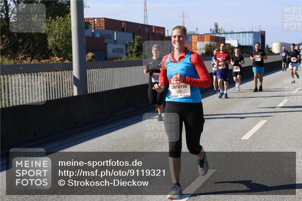 03.10.2025 - Köhlbrandbrückenlauf Strokosch-Dieckow http://msf.ph/oto/9119321 03.10.2025 12:56:45 Position 3 4448 meine-sportfotos.de