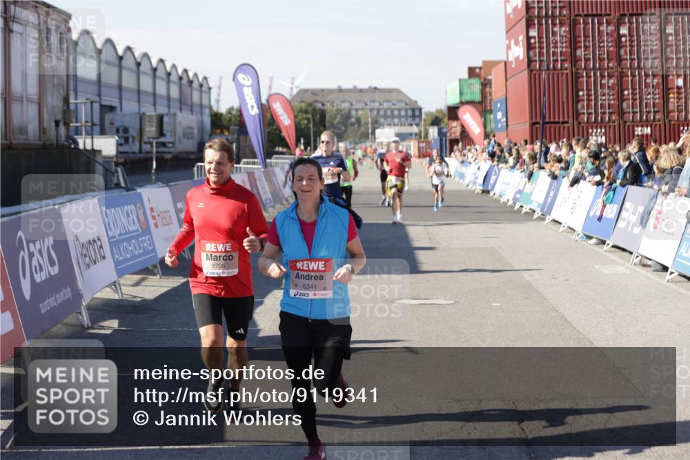 03.10.2025 - Köhlbrandbrückenlauf Jannik Wohlers http://msf.ph/oto/9119341 03.10.2025 13:03:51 Ziel 4063, 4127, 4274, 4322, 5098, 5414, 5447, 5639, 6315, 6341, 6706 meine-sportfotos.de
