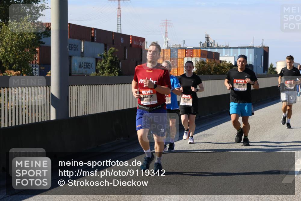 03.10.2025 - Köhlbrandbrückenlauf Strokosch-Dieckow http://msf.ph/oto/9119342 03.10.2025 12:56:48 Position 3 4908, 20, 6098, 4522 meine-sportfotos.de