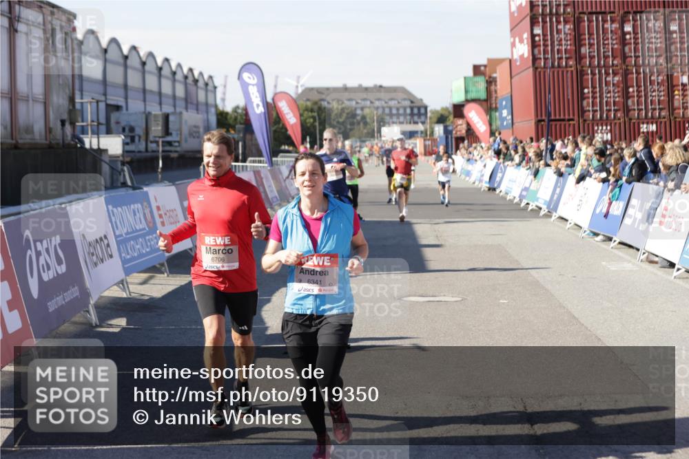 03.10.2025 - Köhlbrandbrückenlauf Jannik Wohlers http://msf.ph/oto/9119350 03.10.2025 13:03:51 Ziel 4063, 4127, 4274, 4322, 5098, 5414, 5447, 5639, 6315, 6341, 6706 meine-sportfotos.de