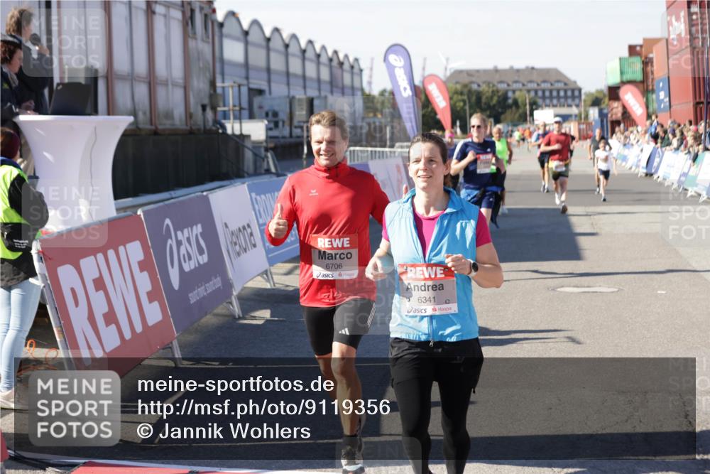 03.10.2025 - Köhlbrandbrückenlauf Jannik Wohlers http://msf.ph/oto/9119356 03.10.2025 13:03:51 Ziel 4063, 4127, 4274, 4322, 5098, 5414, 5447, 5639, 6315, 6341, 6706 meine-sportfotos.de