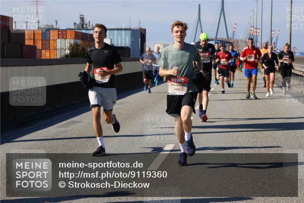 03.10.2025 - Köhlbrandbrückenlauf Strokosch-Dieckow http://msf.ph/oto/9119360 03.10.2025 12:56:50 Position 3 4527, 4048 meine-sportfotos.de