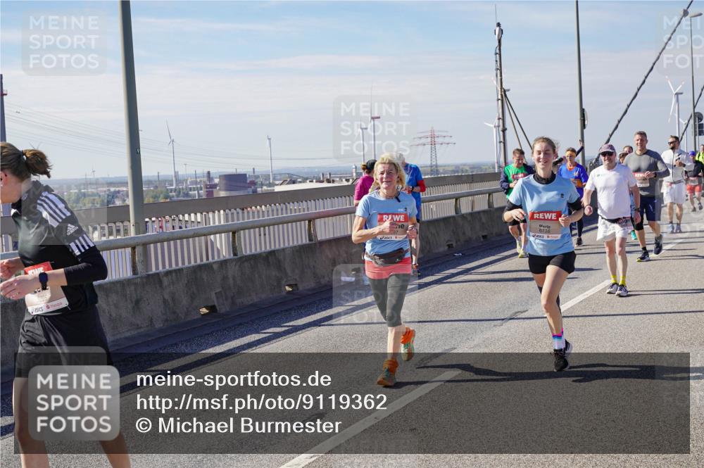 03.10.2025 - Köhlbrandbrückenlauf Michael Burmester http://msf.ph/oto/9119362 03.10.2025 13:00:40 Position 2 5226, 6736 meine-sportfotos.de