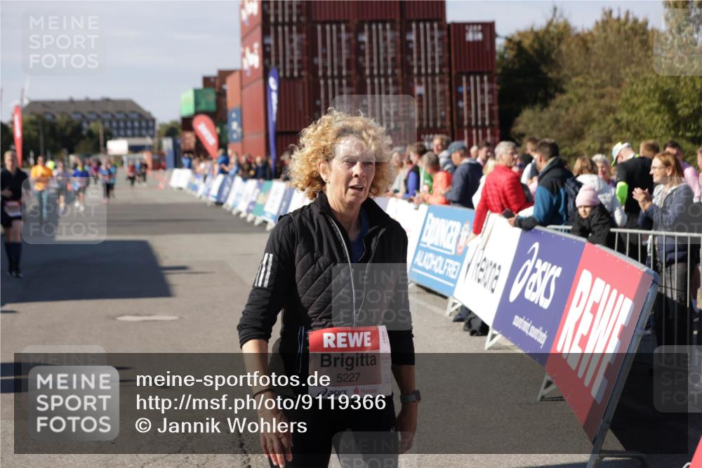 03.10.2025 - Köhlbrandbrückenlauf Jannik Wohlers http://msf.ph/oto/9119366 03.10.2025 13:34:53 Ziel 4112, 4498, 4767, 5227, 6196, 6357, 6434 meine-sportfotos.de