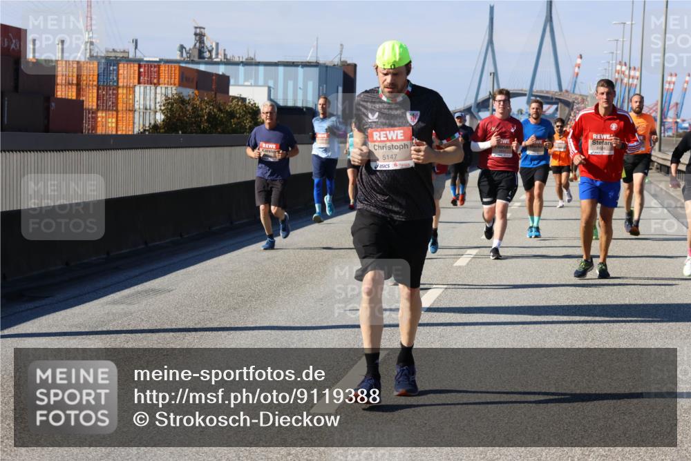 03.10.2025 - Köhlbrandbrückenlauf Strokosch-Dieckow http://msf.ph/oto/9119388 03.10.2025 12:56:53 Position 3 5147, 6454 meine-sportfotos.de