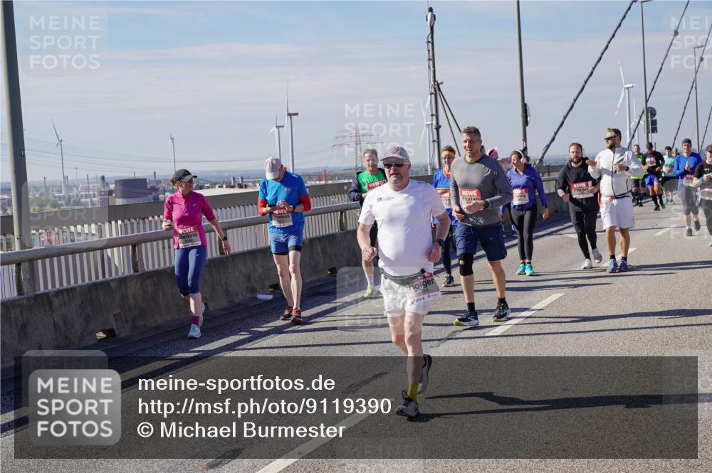 03.10.2025 - Köhlbrandbrückenlauf Michael Burmester http://msf.ph/oto/9119390 03.10.2025 13:00:43 Position 2 4459 meine-sportfotos.de