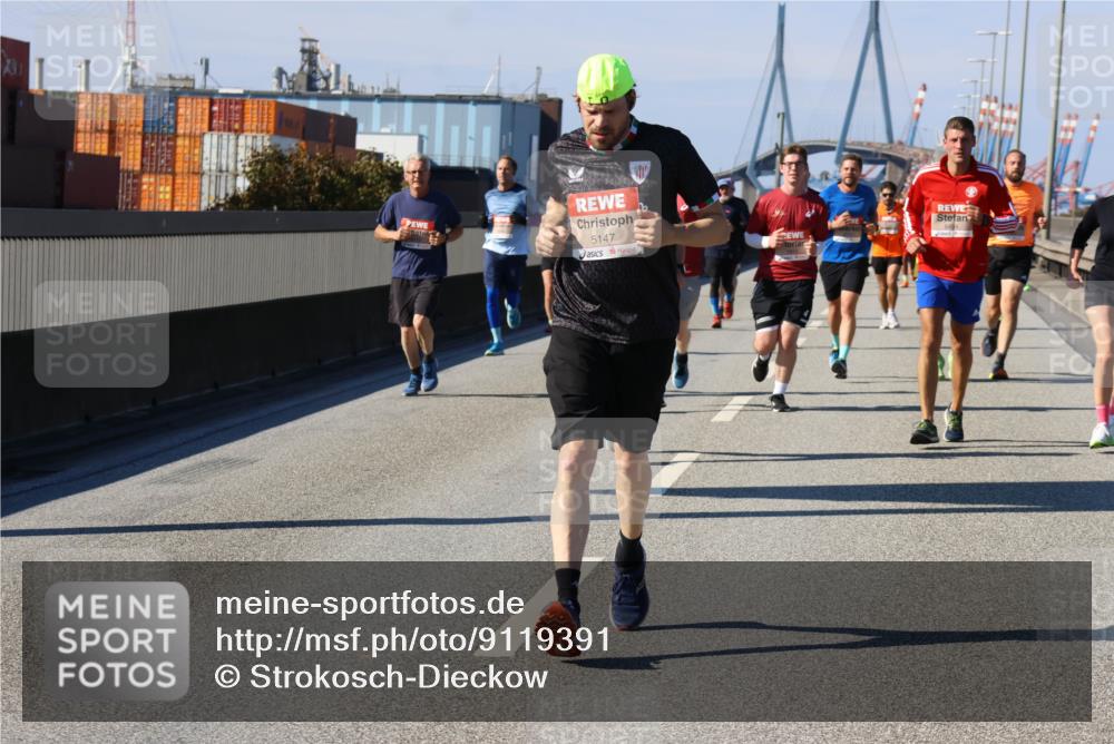 03.10.2025 - Köhlbrandbrückenlauf Strokosch-Dieckow http://msf.ph/oto/9119391 03.10.2025 12:56:53 Position 3 5147 meine-sportfotos.de