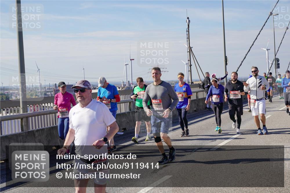 03.10.2025 - Köhlbrandbrückenlauf Michael Burmester http://msf.ph/oto/9119414 03.10.2025 13:00:44 Position 2 4459, 5442 meine-sportfotos.de