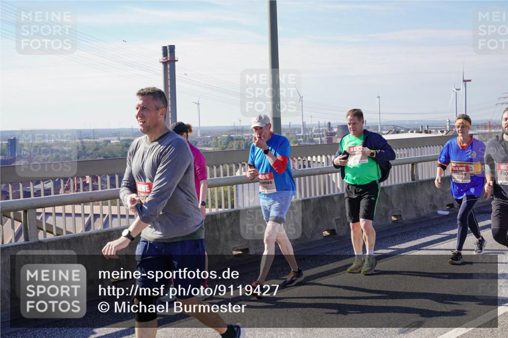 03.10.2025 - Köhlbrandbrückenlauf Michael Burmester http://msf.ph/oto/9119427 03.10.2025 13:00:46 Position 2 5158 meine-sportfotos.de