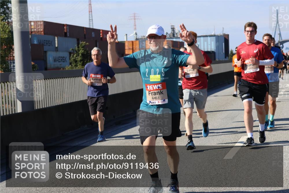 03.10.2025 - Köhlbrandbrückenlauf Strokosch-Dieckow http://msf.ph/oto/9119436 03.10.2025 12:56:56 Position 3 4513, 2025, 4463, 910, 5911, 4711 meine-sportfotos.de