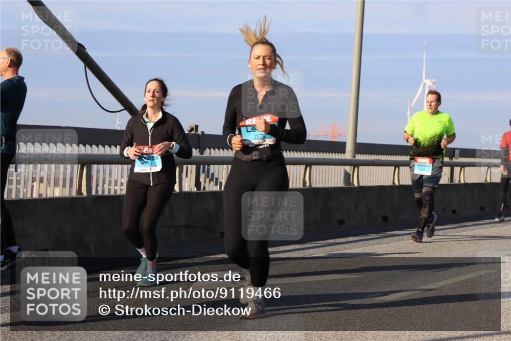 03.10.2025 - Köhlbrandbrückenlauf Strokosch-Dieckow http://msf.ph/oto/9119466 03.10.2025 09:53:21 Position 2 2270 meine-sportfotos.de
