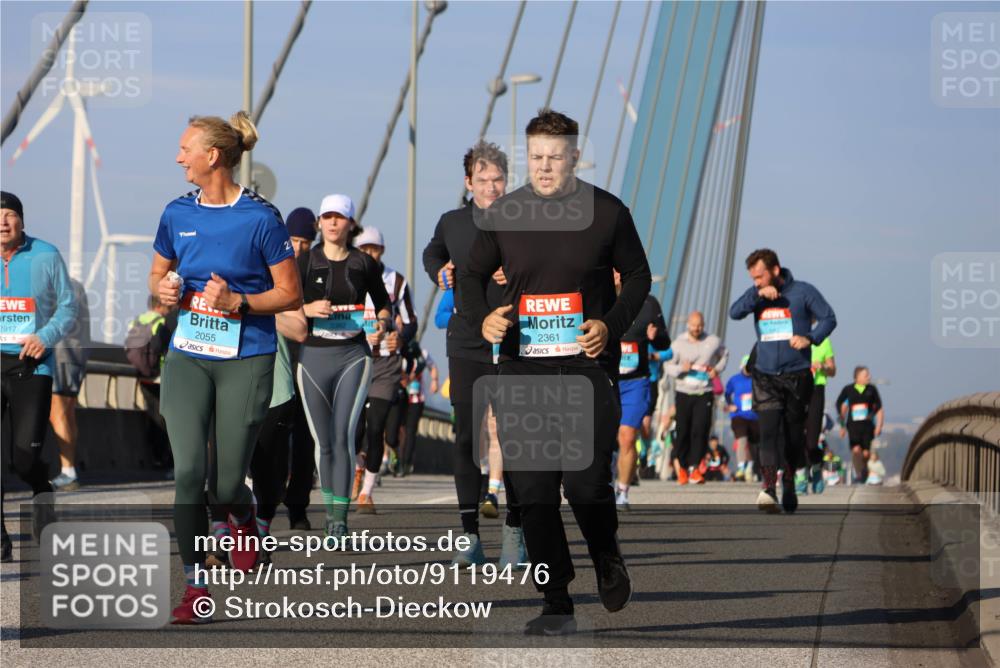 03.10.2025 - Köhlbrandbrückenlauf Strokosch-Dieckow http://msf.ph/oto/9119476 03.10.2025 09:53:24 Position 2 2817, 2055, 2361 meine-sportfotos.de