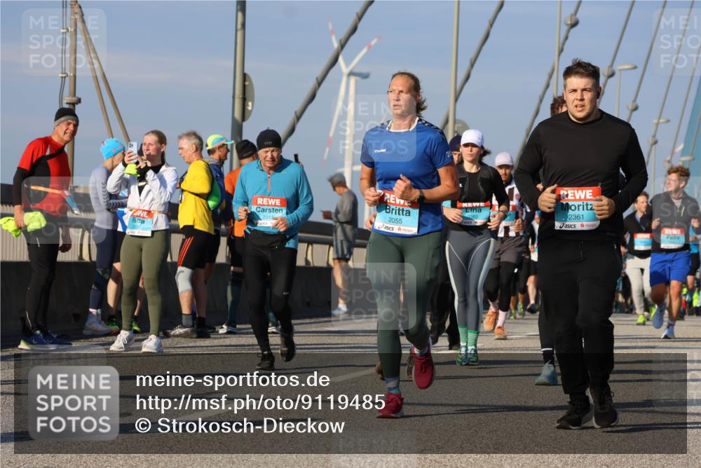 03.10.2025 - Köhlbrandbrückenlauf Strokosch-Dieckow http://msf.ph/oto/9119485 03.10.2025 09:53:24 Position 2 2361, 3382, 281, 2055 meine-sportfotos.de