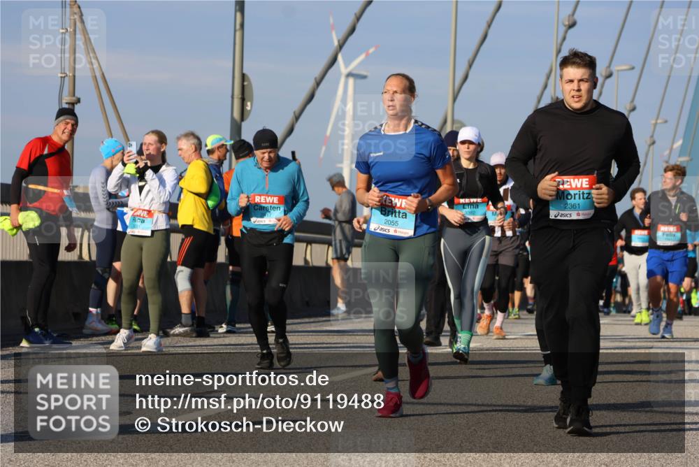 03.10.2025 - Köhlbrandbrückenlauf Strokosch-Dieckow http://msf.ph/oto/9119488 03.10.2025 09:53:24 Position 2 17, 2055, 3382, 2361 meine-sportfotos.de