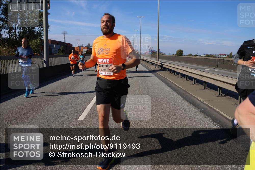 03.10.2025 - Köhlbrandbrückenlauf Strokosch-Dieckow http://msf.ph/oto/9119493 03.10.2025 12:57:00 Position 3 6294 meine-sportfotos.de