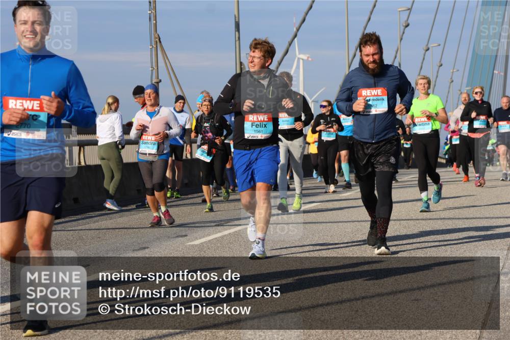 03.10.2025 - Köhlbrandbrückenlauf Strokosch-Dieckow http://msf.ph/oto/9119535 03.10.2025 09:53:33 Position 2 2770, 1746, 1561, 1562 meine-sportfotos.de