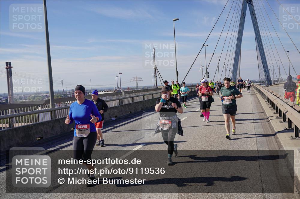 03.10.2025 - Köhlbrandbrückenlauf Michael Burmester http://msf.ph/oto/9119536 03.10.2025 13:00:50 Position 2  meine-sportfotos.de